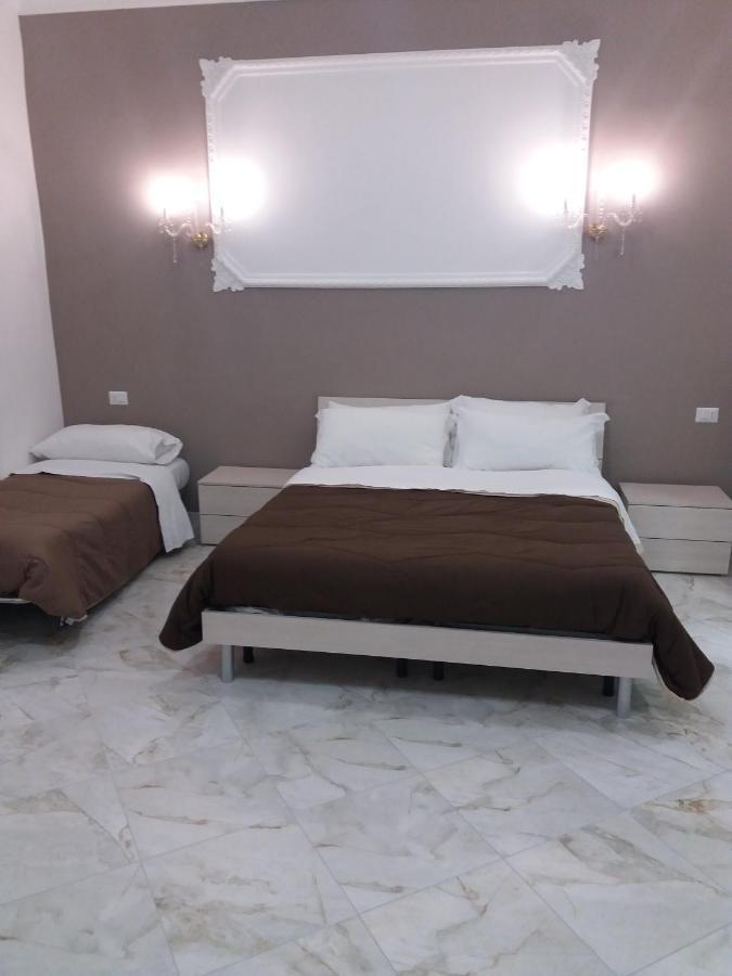 B&Bhotel Emmanuel Napoli エクステリア 写真