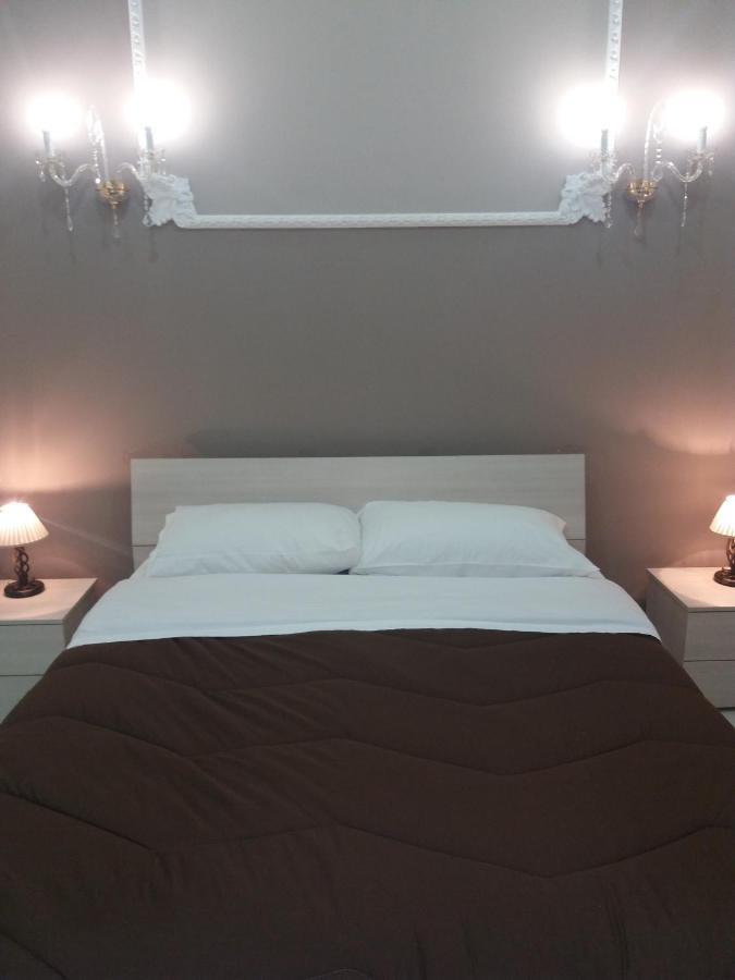 B&Bhotel Emmanuel Napoli エクステリア 写真