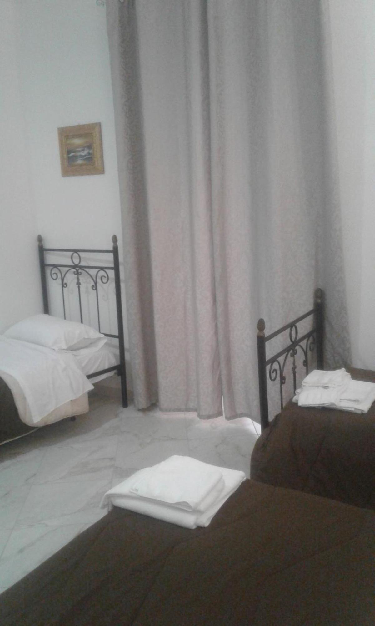 B&Bhotel Emmanuel Napoli エクステリア 写真